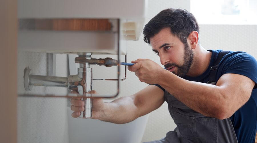 Professional sink repair services in Hicksville, OH